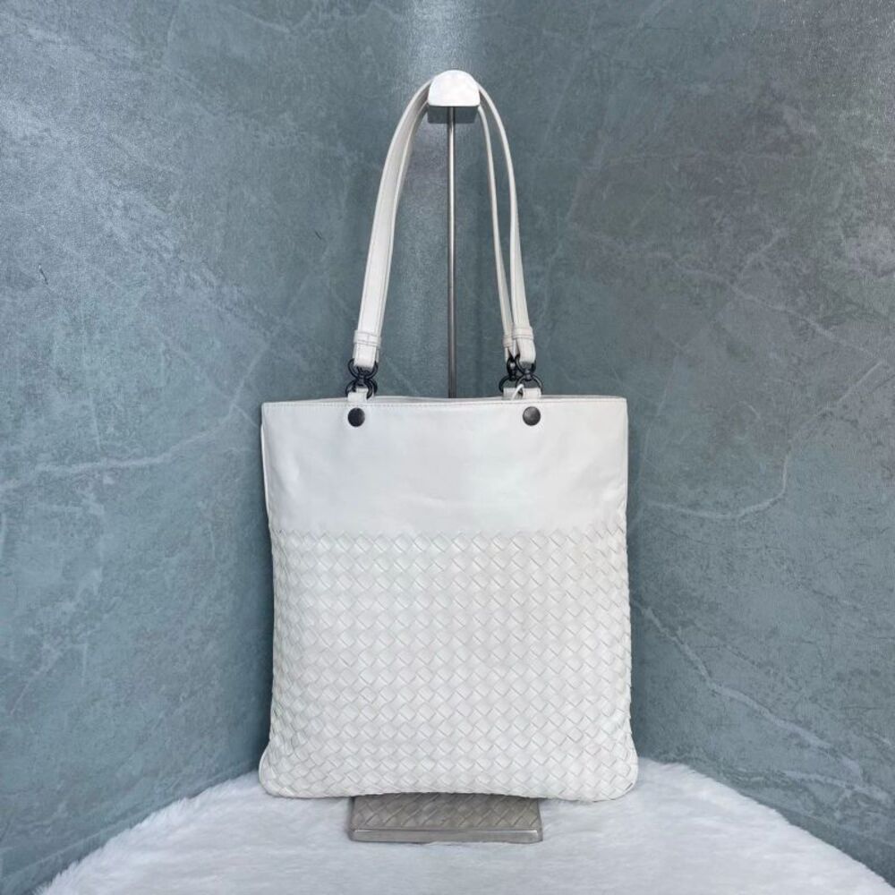 Bottega Veneta Women Pre-Loved Bag Very Good Condition